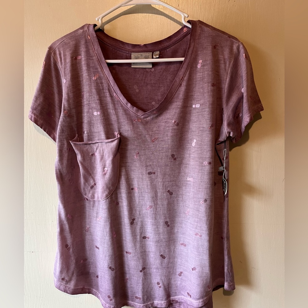 NWT Dantelle Novelty pineapple print T-shirt